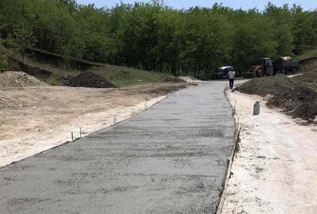 Construcția drumului din Rădeni – noi oportunități pentru producătorii agricoli